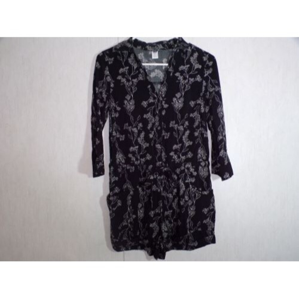 Old Navy Womens Short Romper Size XS Black White Floral Long Sleeve Pockets